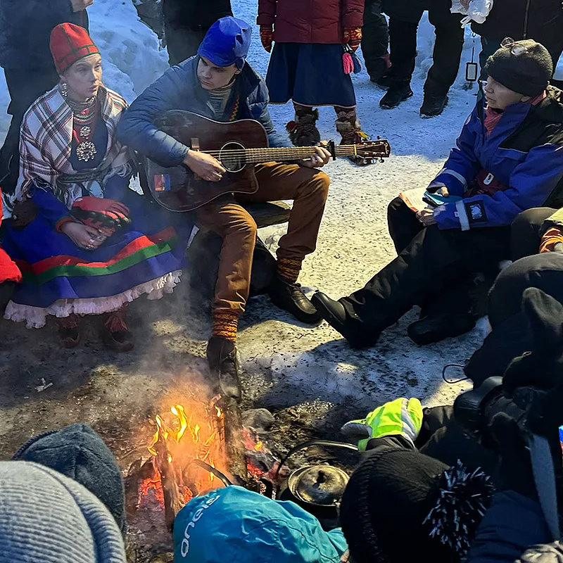 Sámi music and fire at the Jokkmokk winter market season, Kvikkjokk basecamp